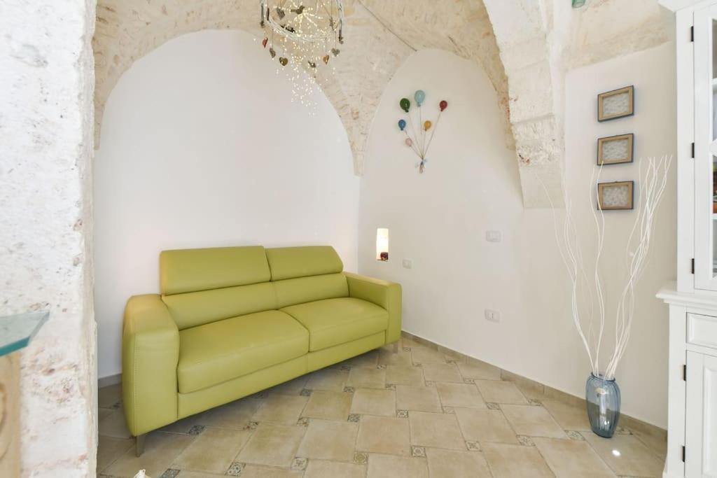 オストゥーニ Le Alcove Del Leopardiヴィラ エクステリア 写真